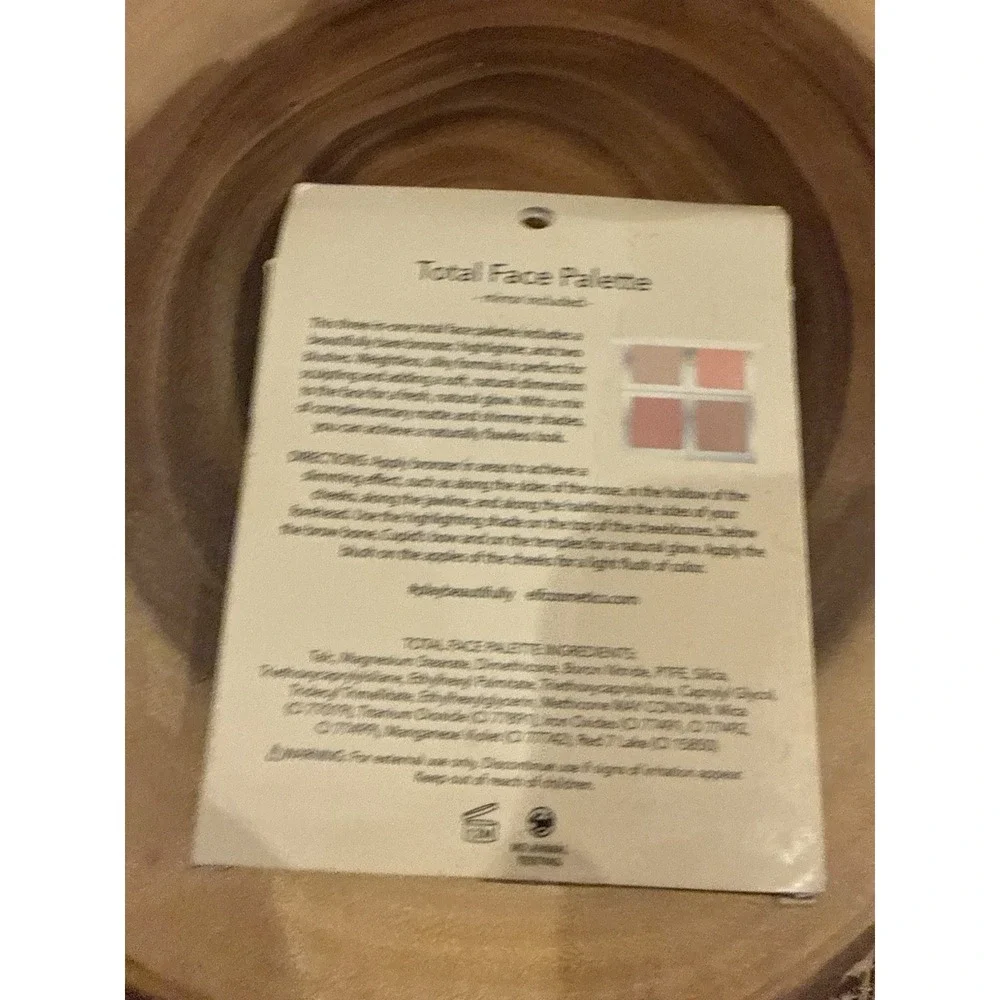e.l.f. Beautifully Bare Natural Glow Face Palette Bronze Matte/Shimmer 0.56 oz